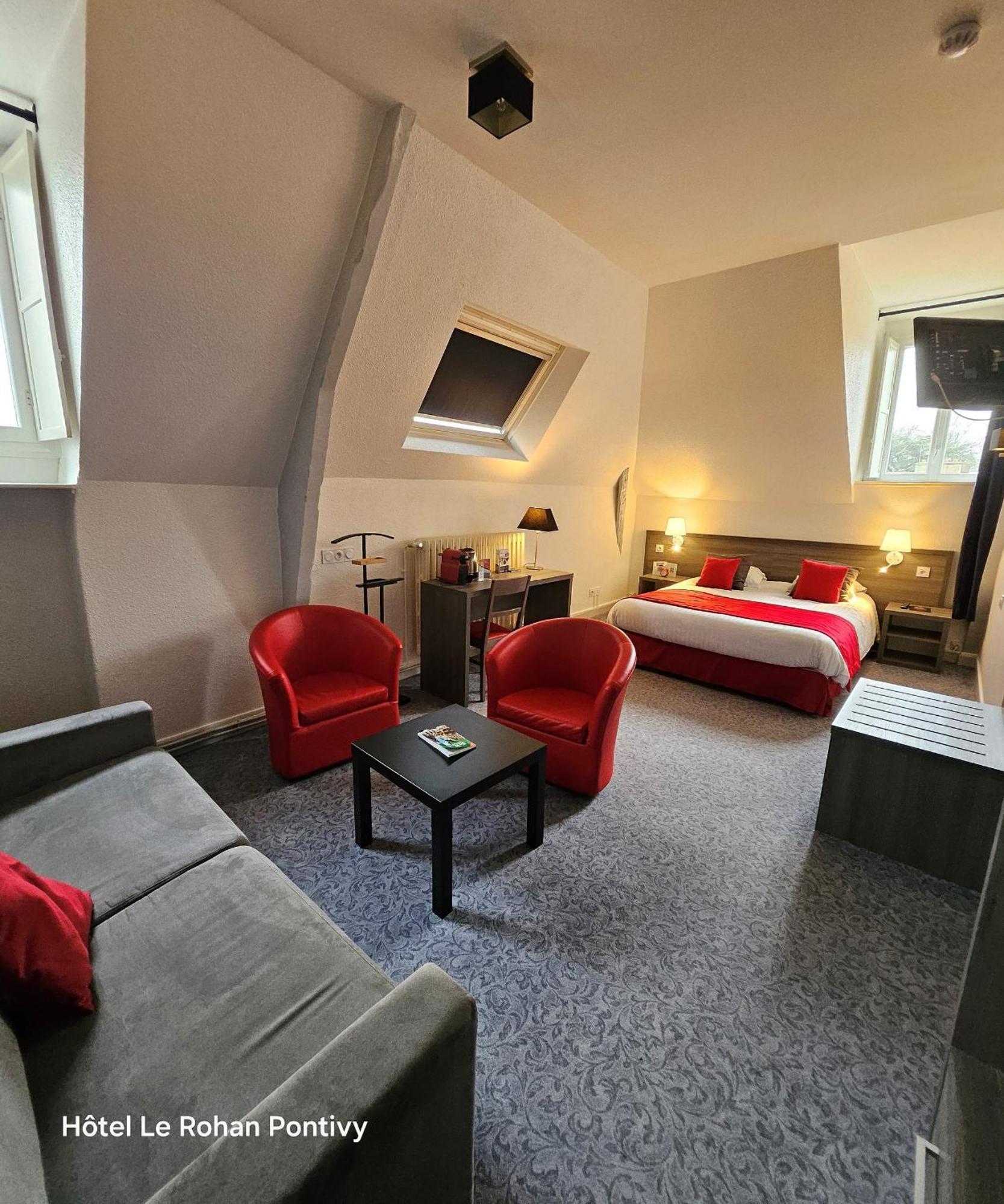 Hotel Le Rohan Charme Et Caractere Pontivy Exterior photo